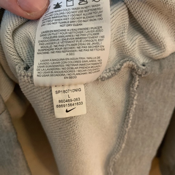 Grey Nike Dri-fit hoodie - Picture 5 of 5